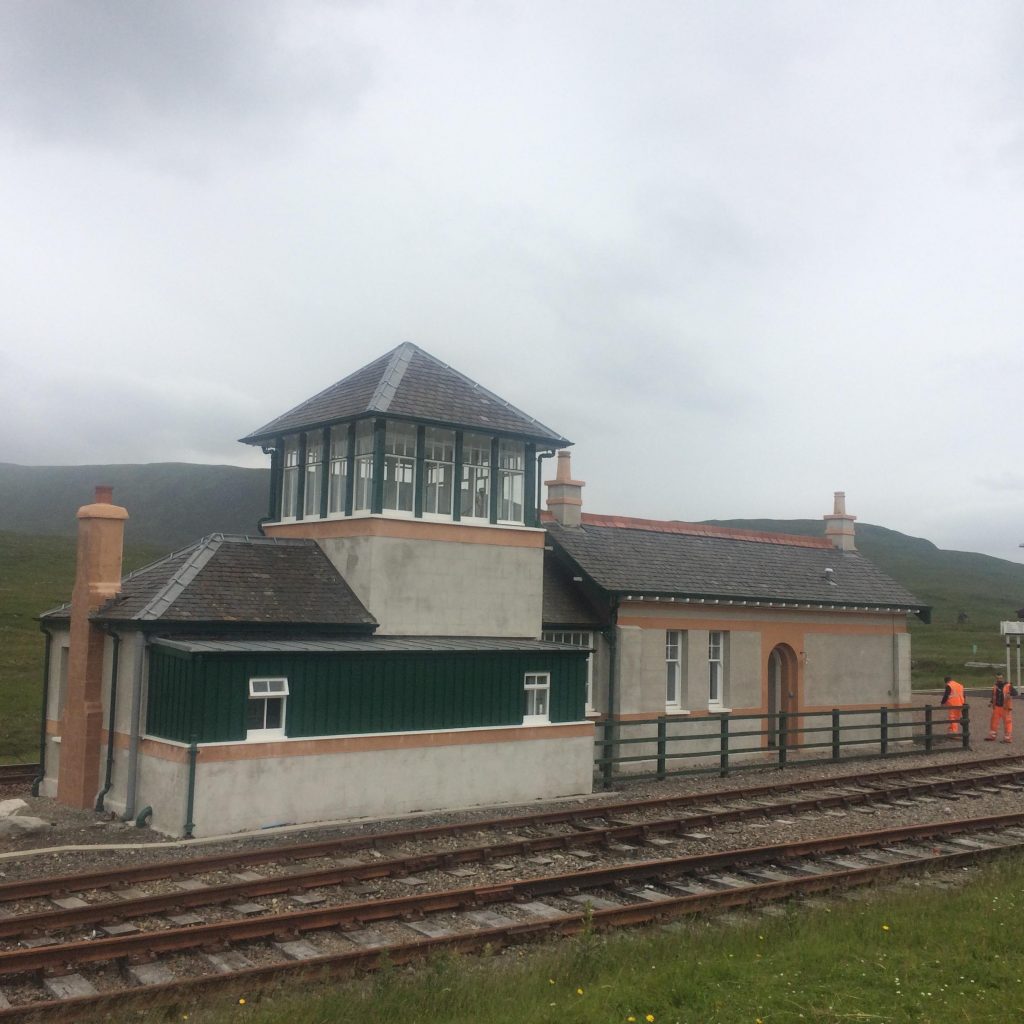 Currour station