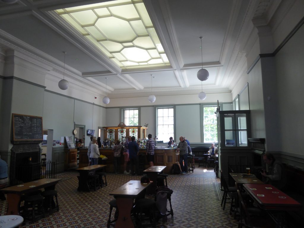 King’s Head Crowned