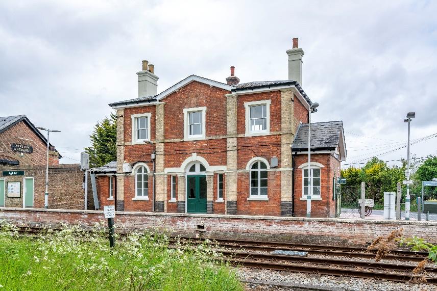 designed by William Tress for the South Eastern Railway