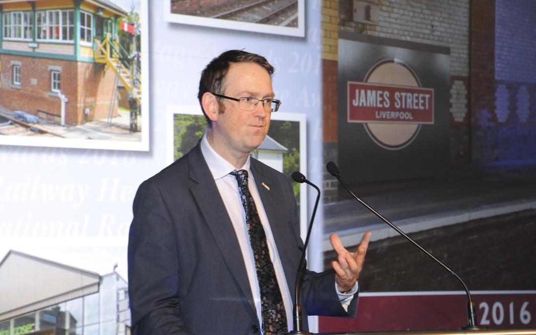 Rail Minister presents the 2016 Awards