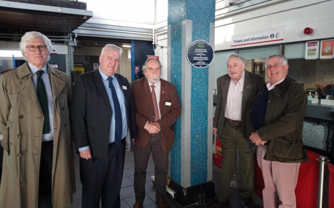 Plaque at Harlow unveiled